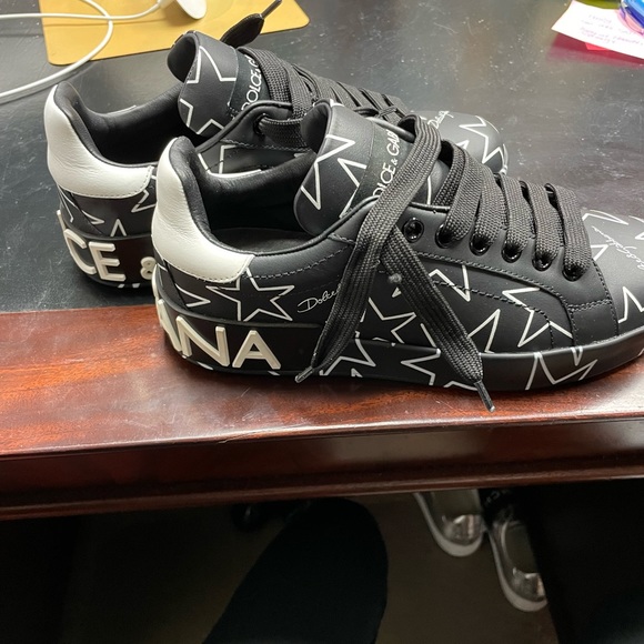 Brand new Dolce and Gabbana sneakers, too small for me. - Picture 2 of 4